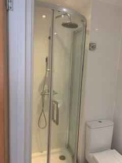 Premier Luxe En-Suite Behn Hall - Image 3