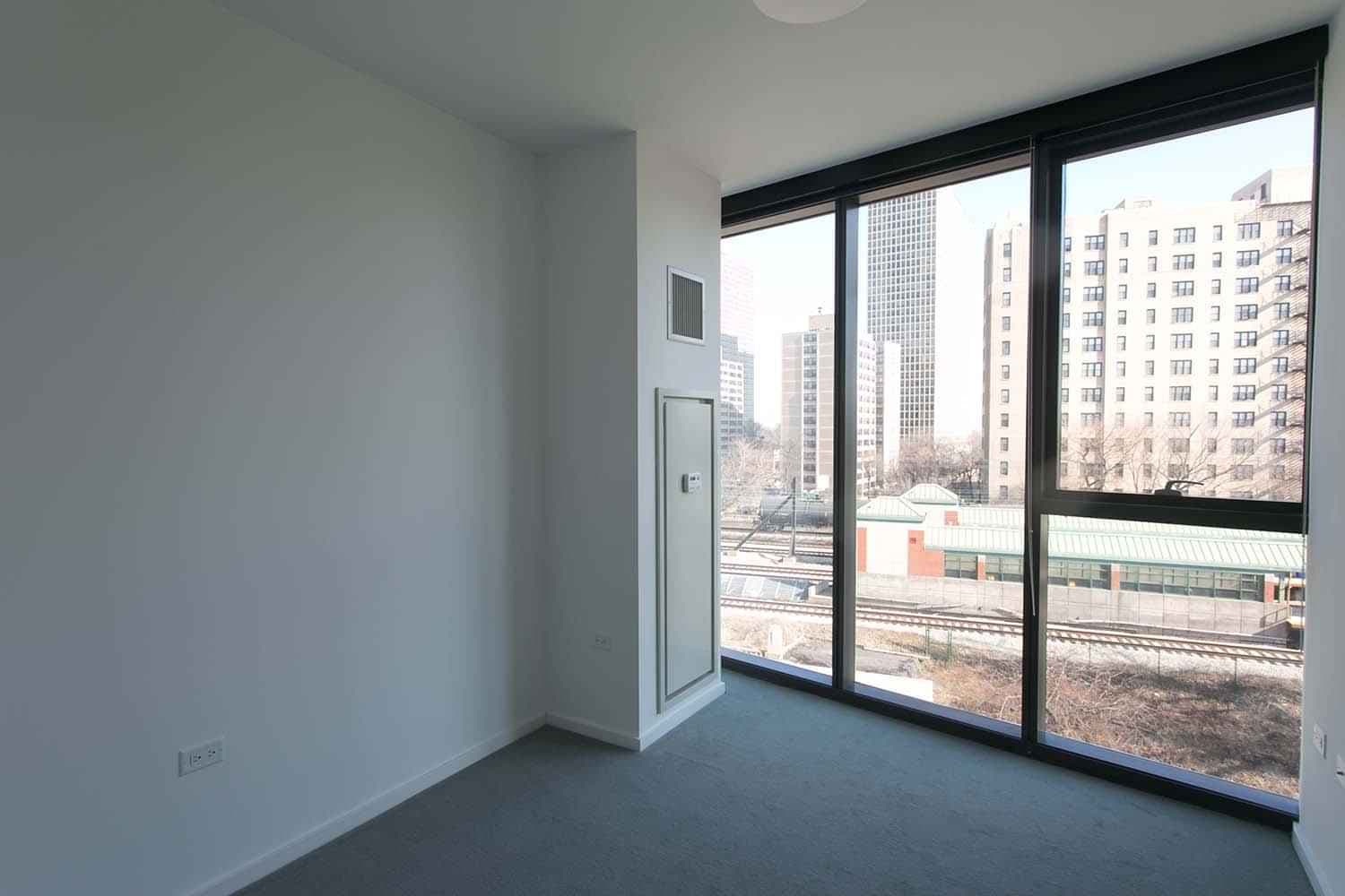 2 Bedroom 2 Bathroom - Image 18