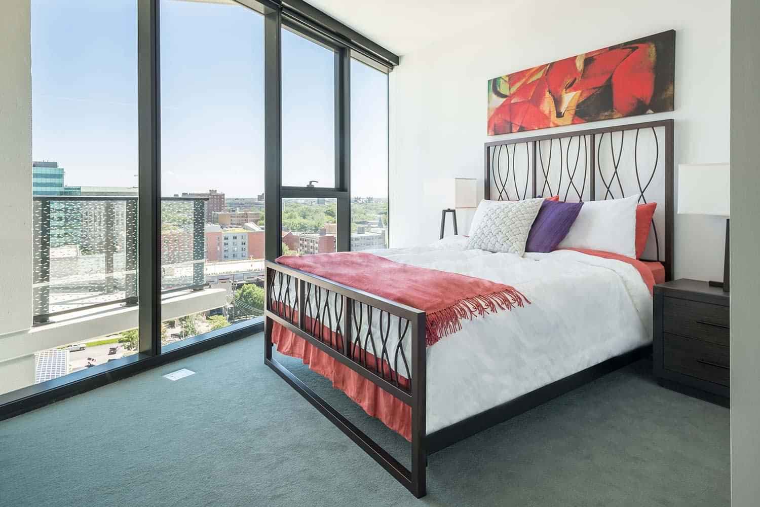 2 Bedroom 2 Bathroom - Image 10