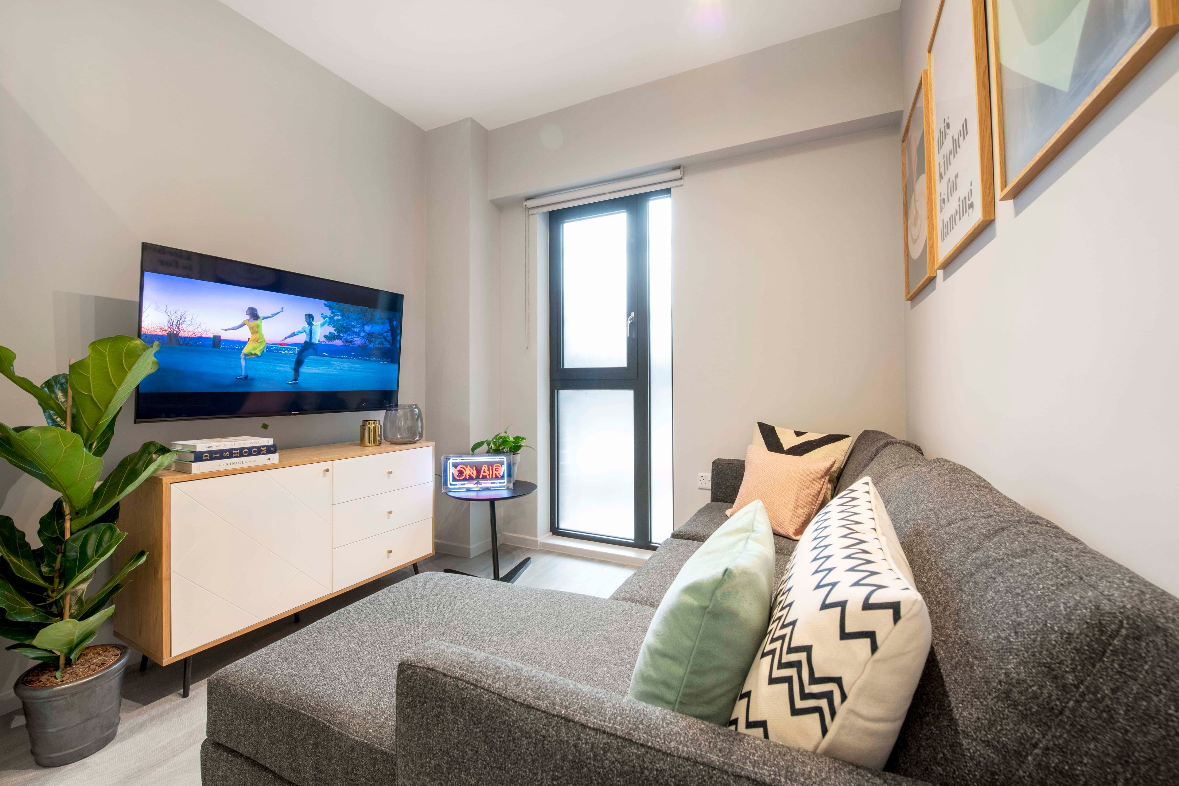 4-Bed Standard En-suite - Image 3