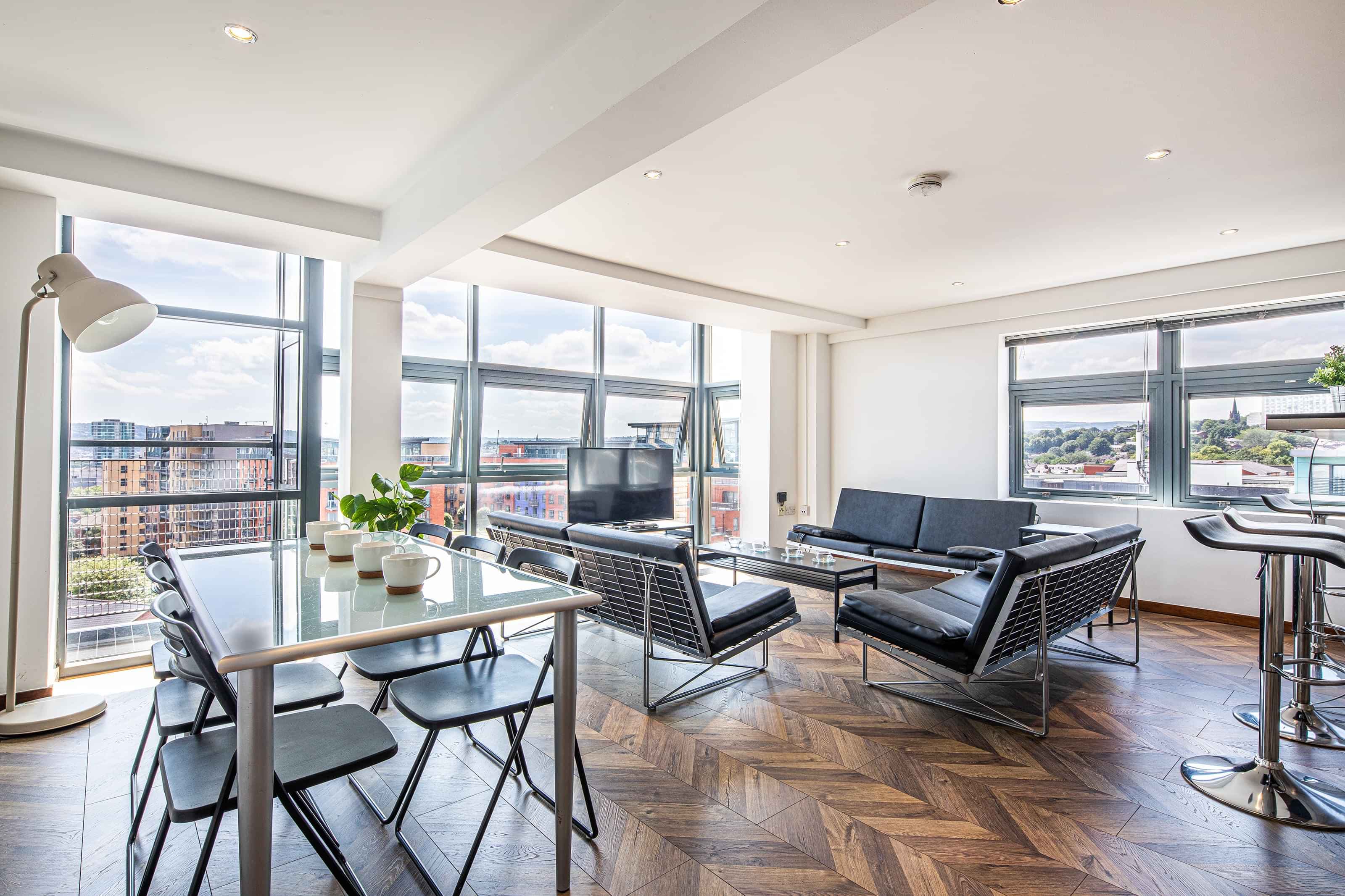 7 Bedroom Apartment - Image 3