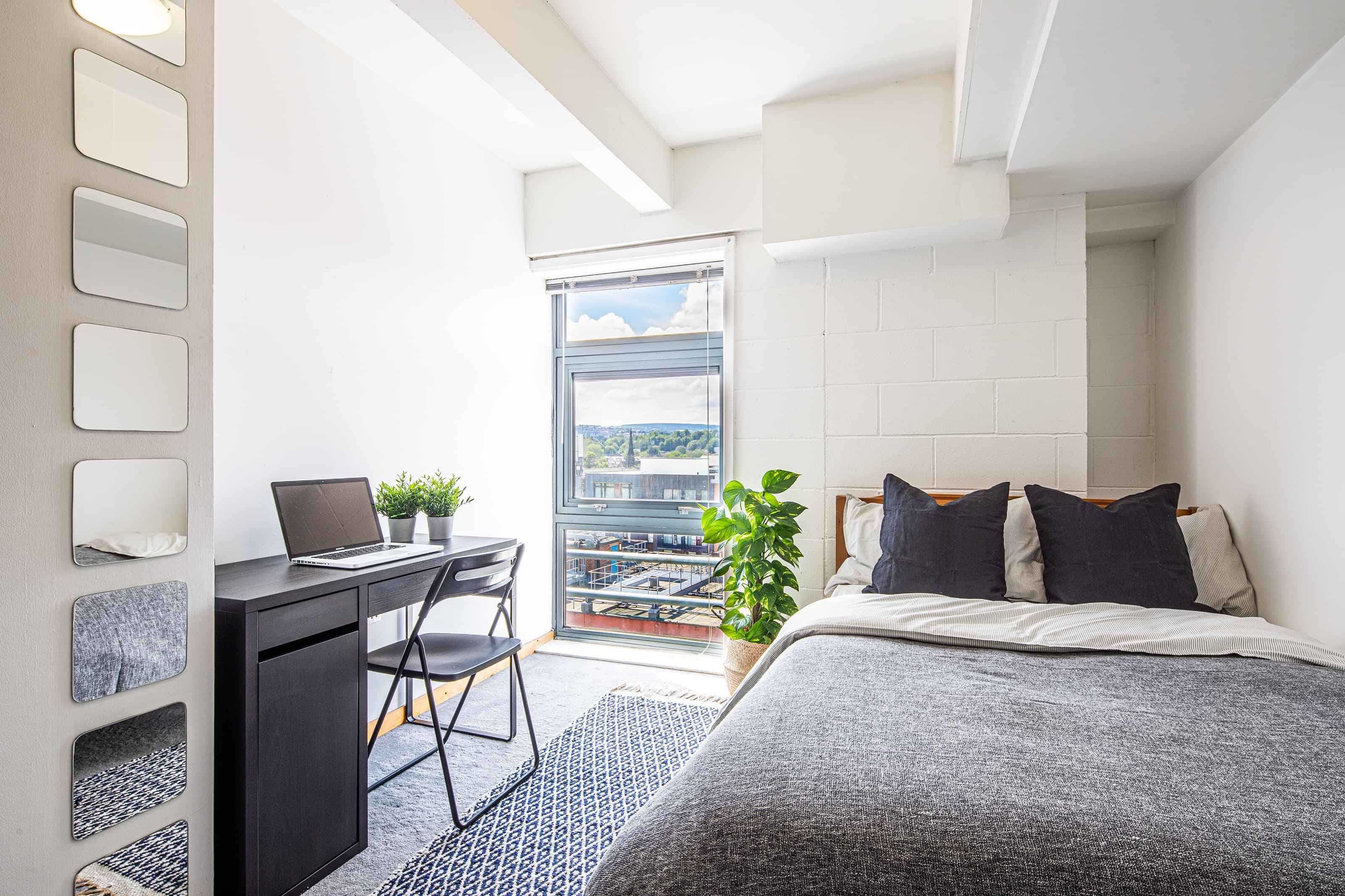 7 Bedroom Apartment - Image 5