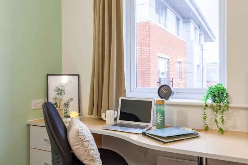 Premium Ensuite - Image 5