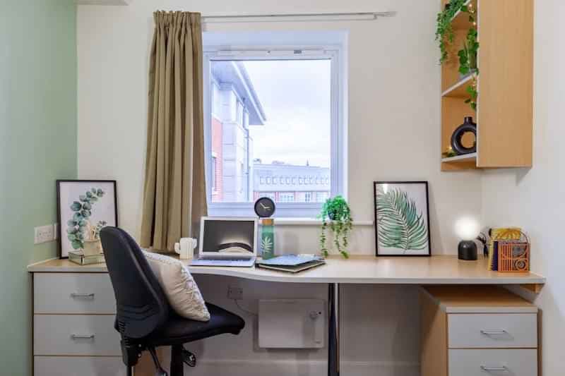 Premium Ensuite - Image 6