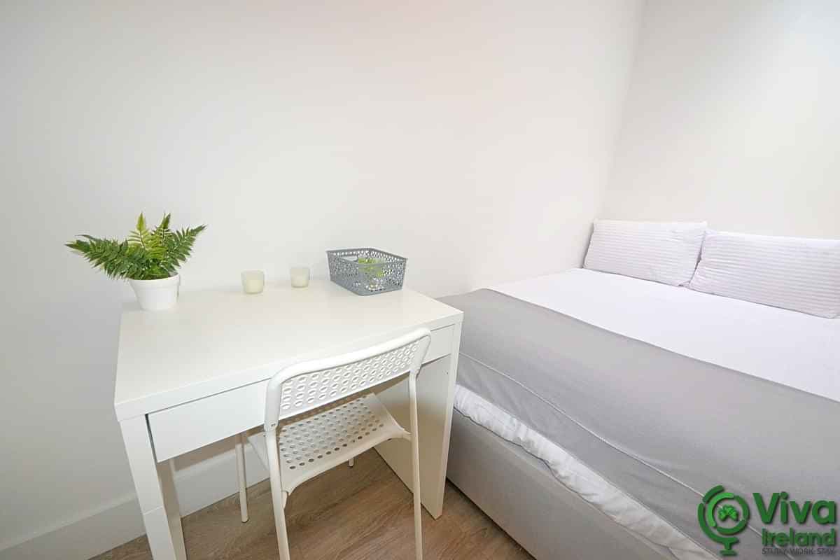 Double Room - Image 8