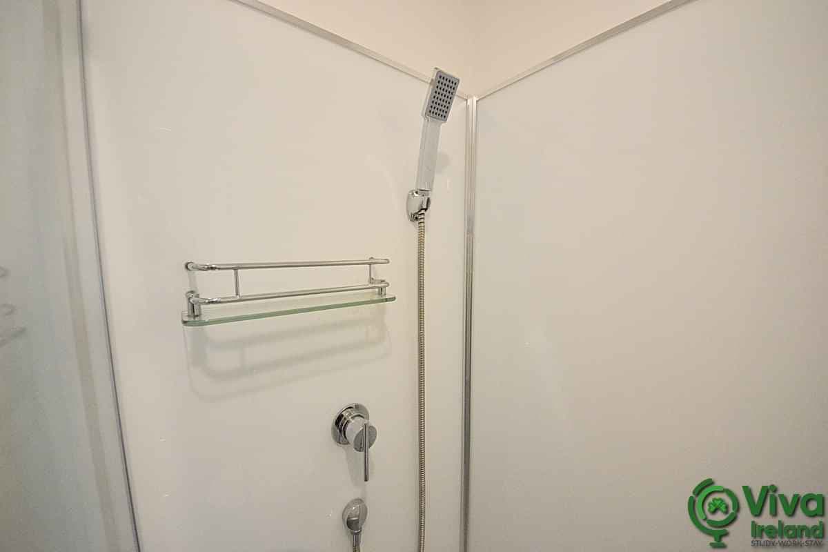 Double Room - Image 3