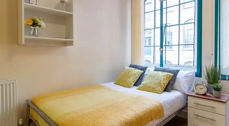 Gold Plus Studio - Image 1