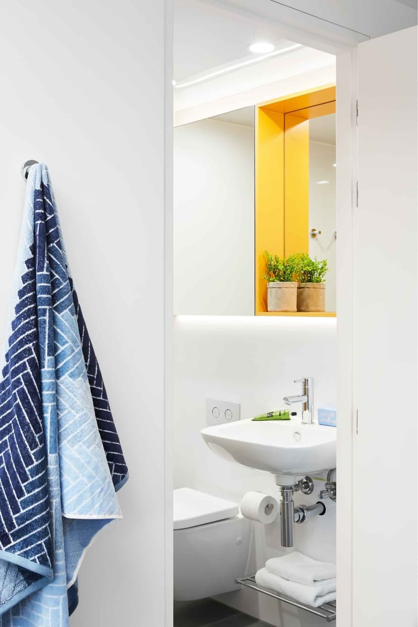 2 Bedroom Shared Bathroom, Double Bed, Views - Image 3