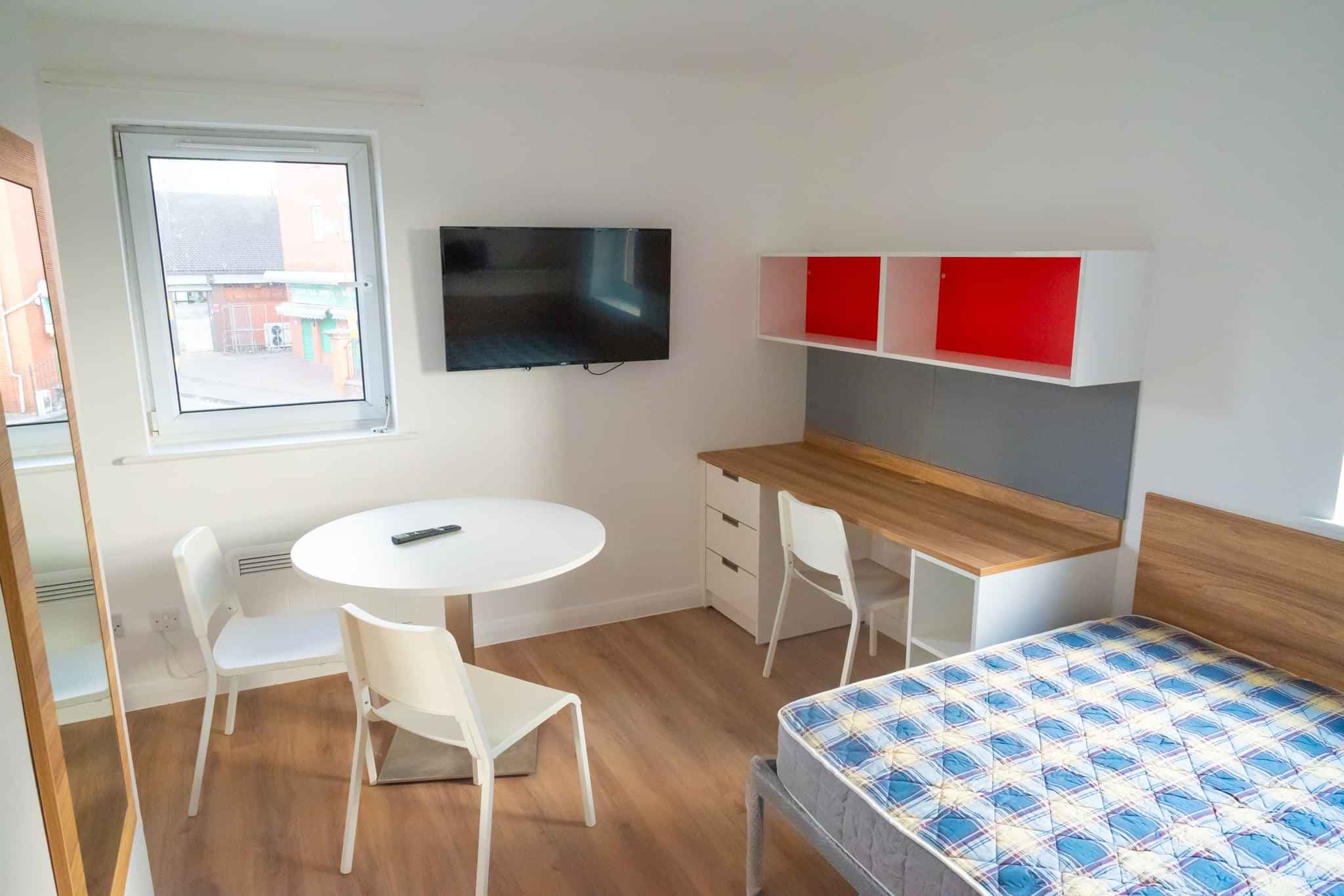 Platinum Studio - Image 6