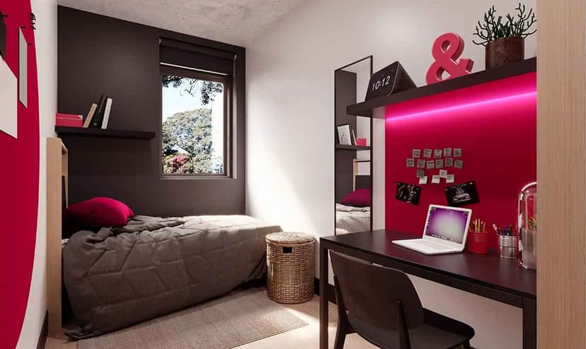 4 Bedroom Shared Apartment - Image 1