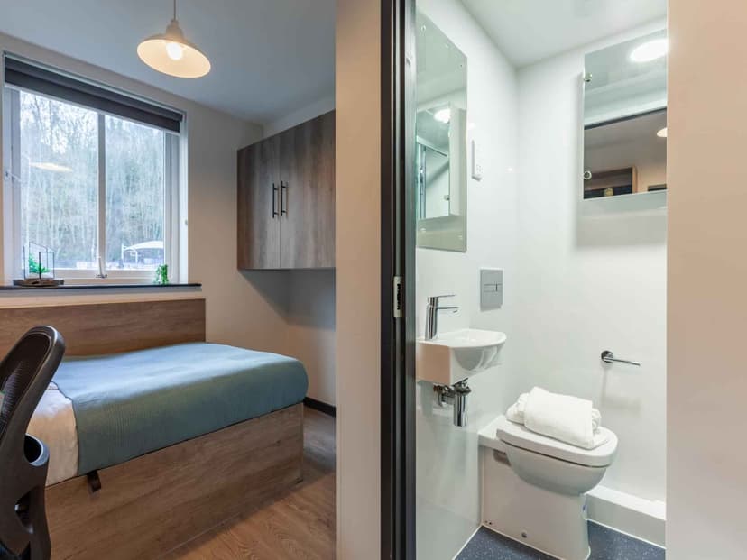 Premium Ensuite - Image 3
