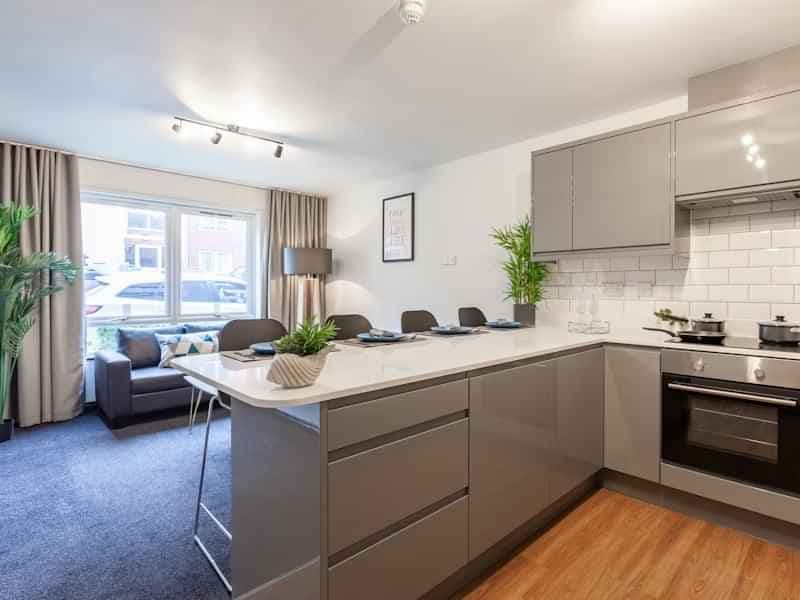 Platinum Suite - Image 3