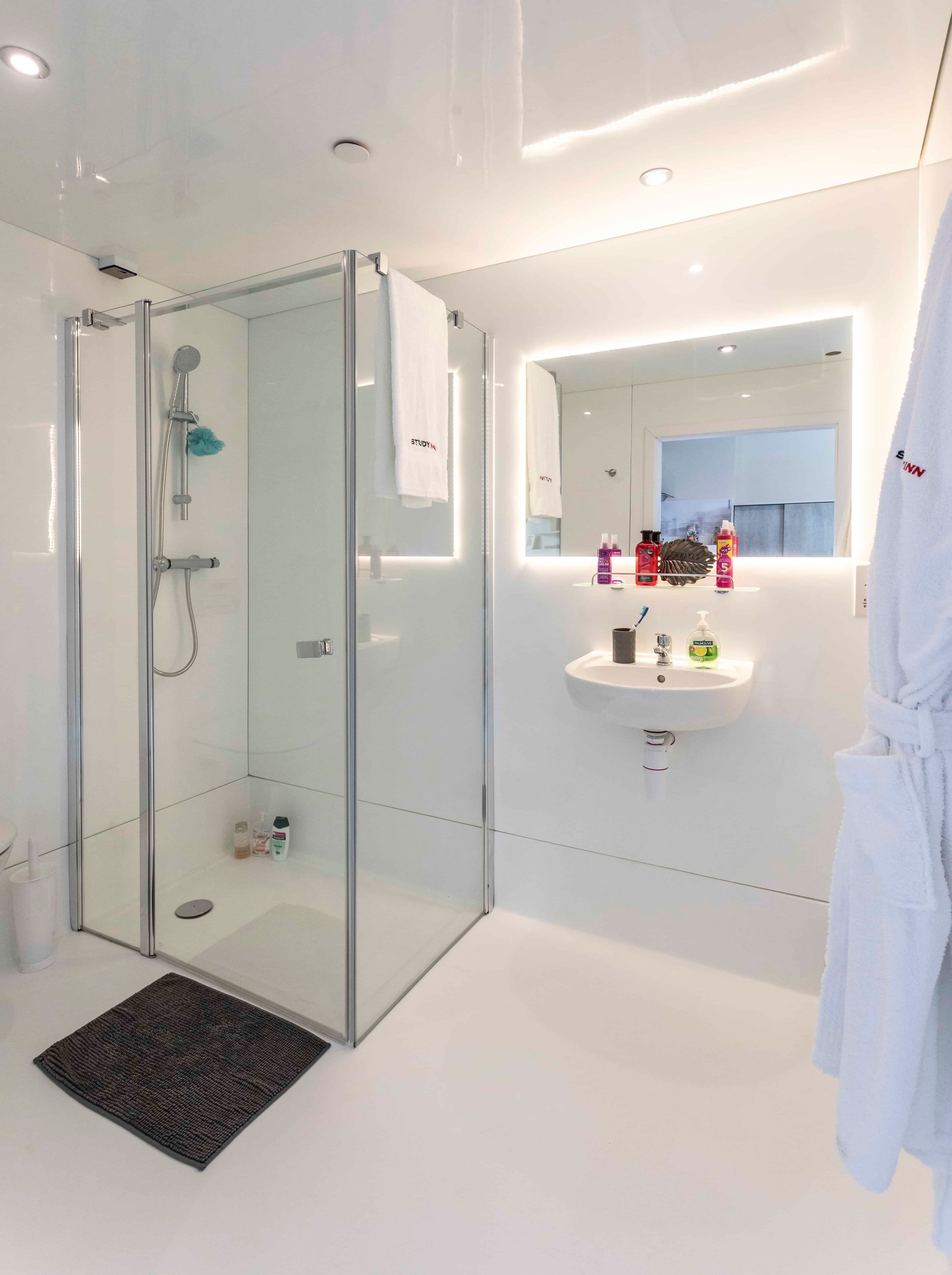 Diamond Studio - Image 3