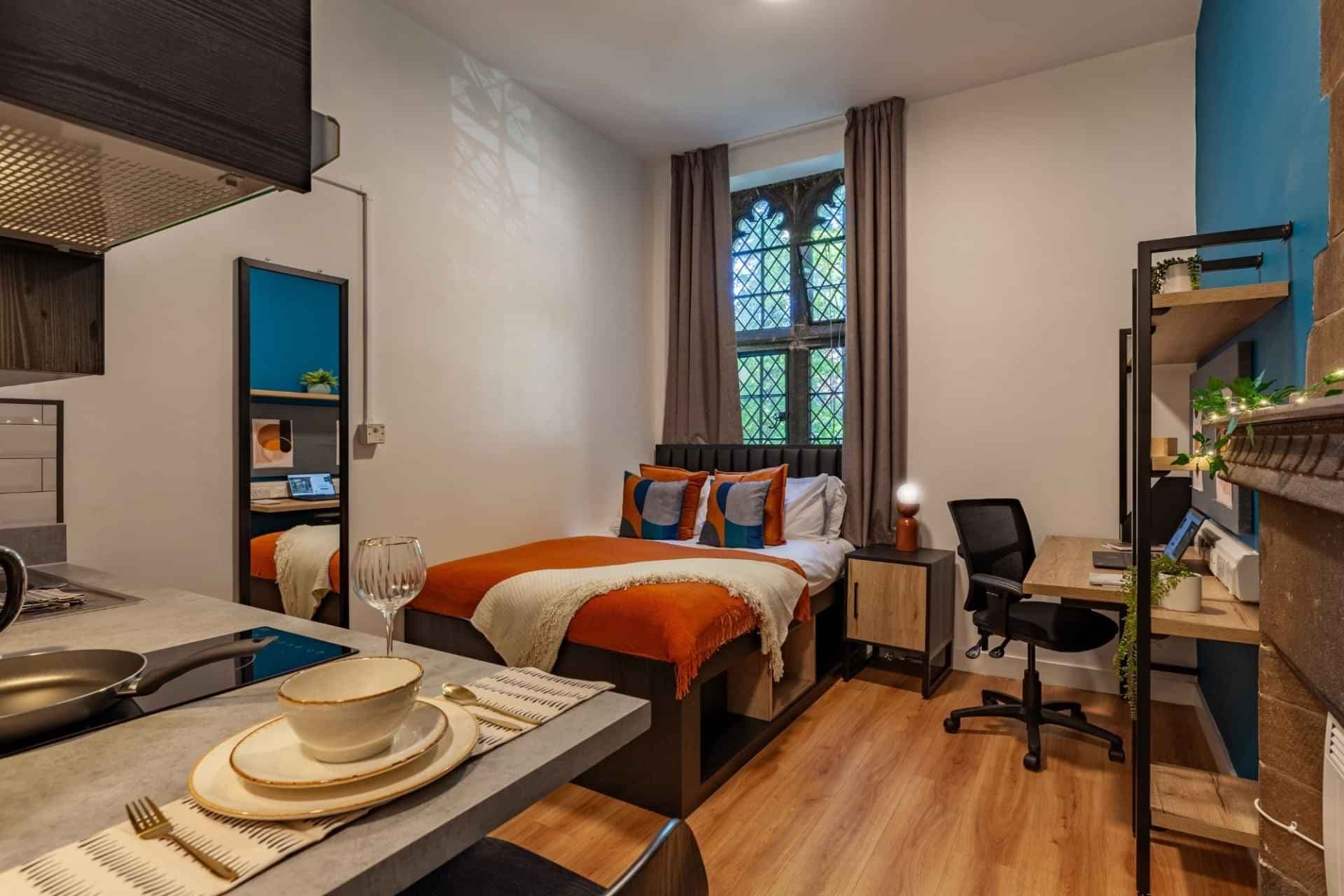 Standard Plus Studio - Image 1