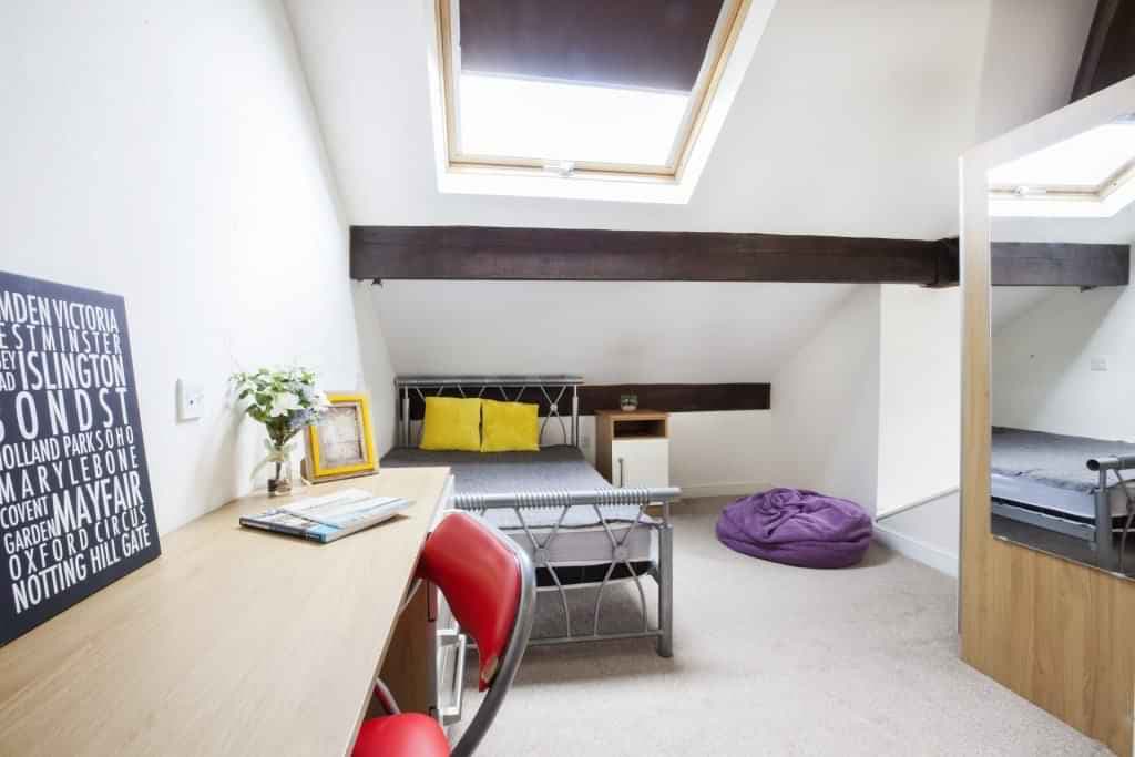 Premier Luxe En-Suite - Image 1