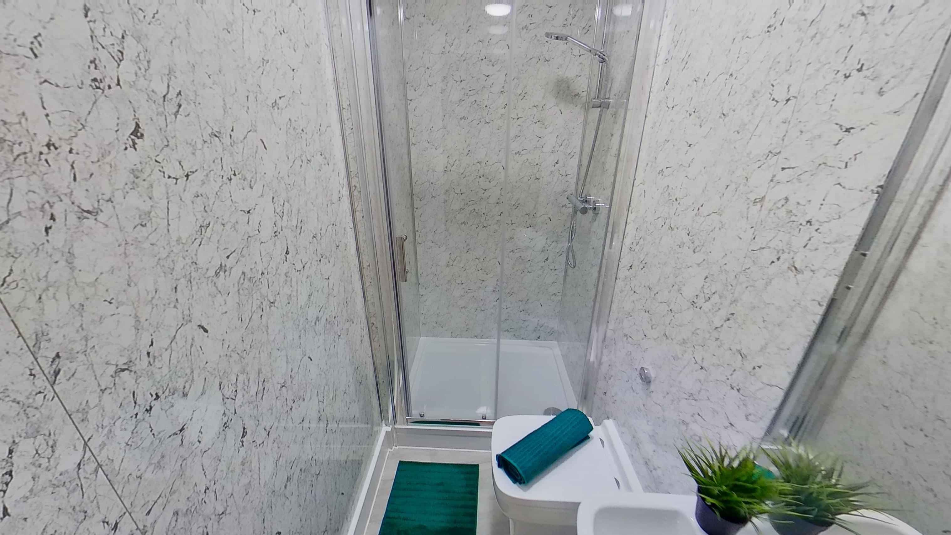 Large Scenic Studio - Image 17