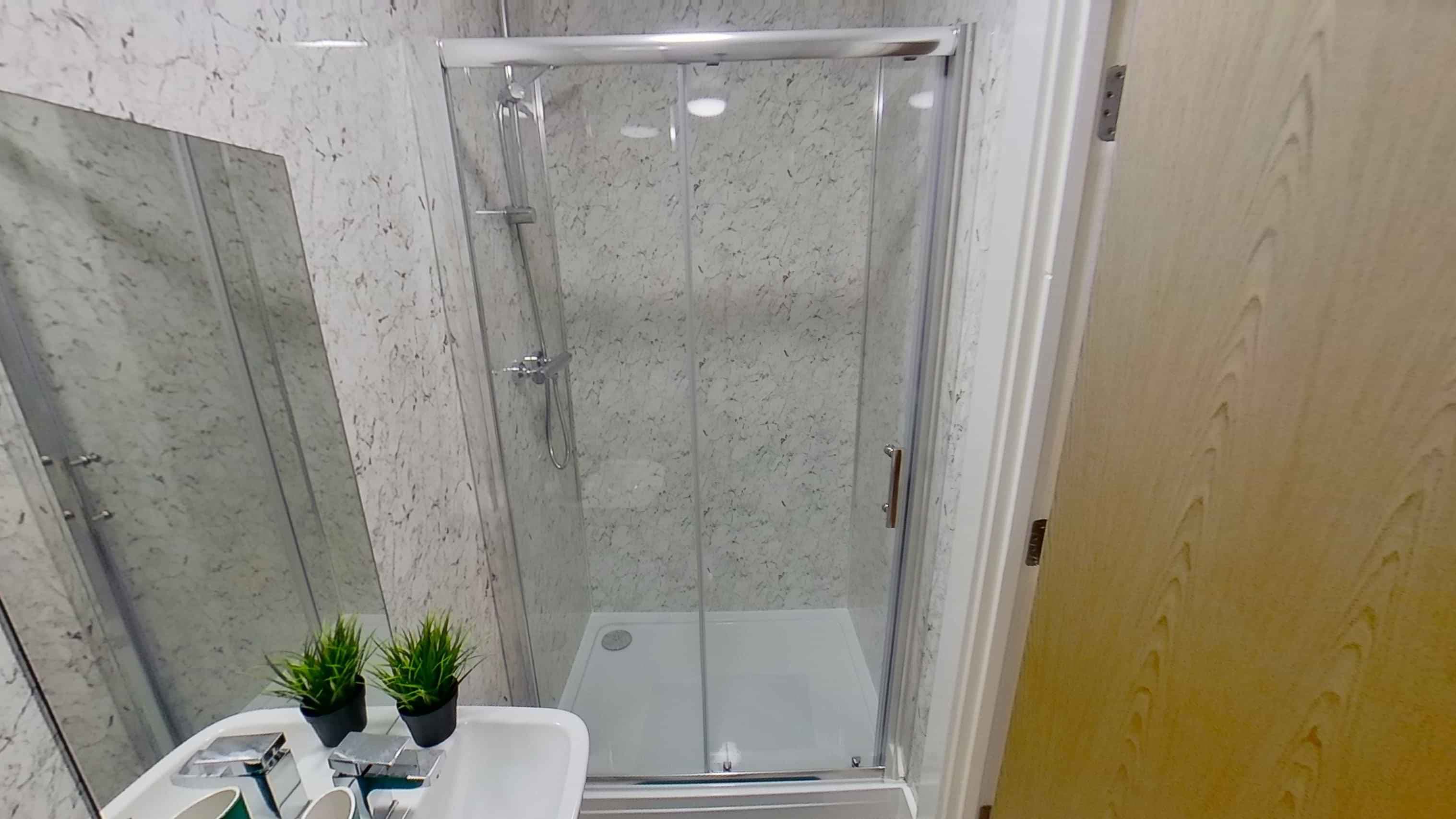 Large Scenic Studio - Image 4