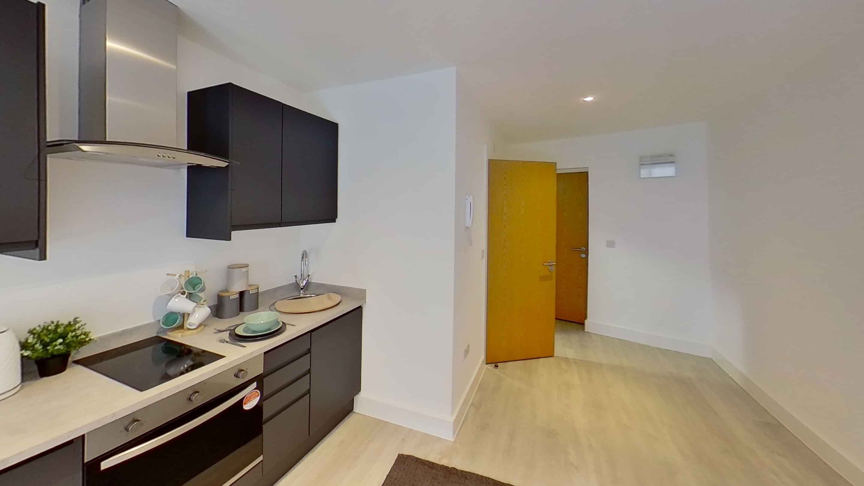 Large Scenic Studio - Image 24