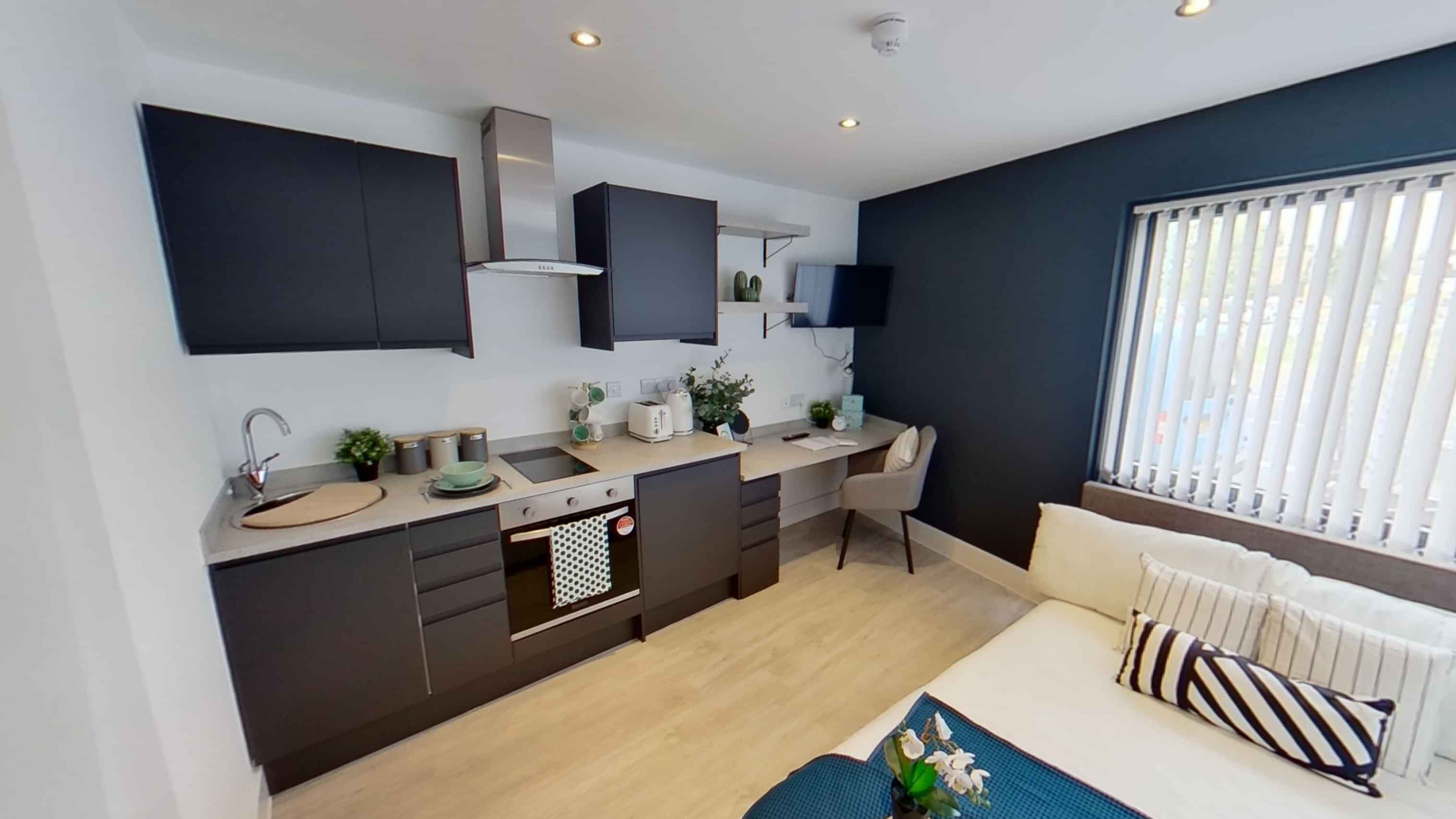 Luxury Studio - Image 5