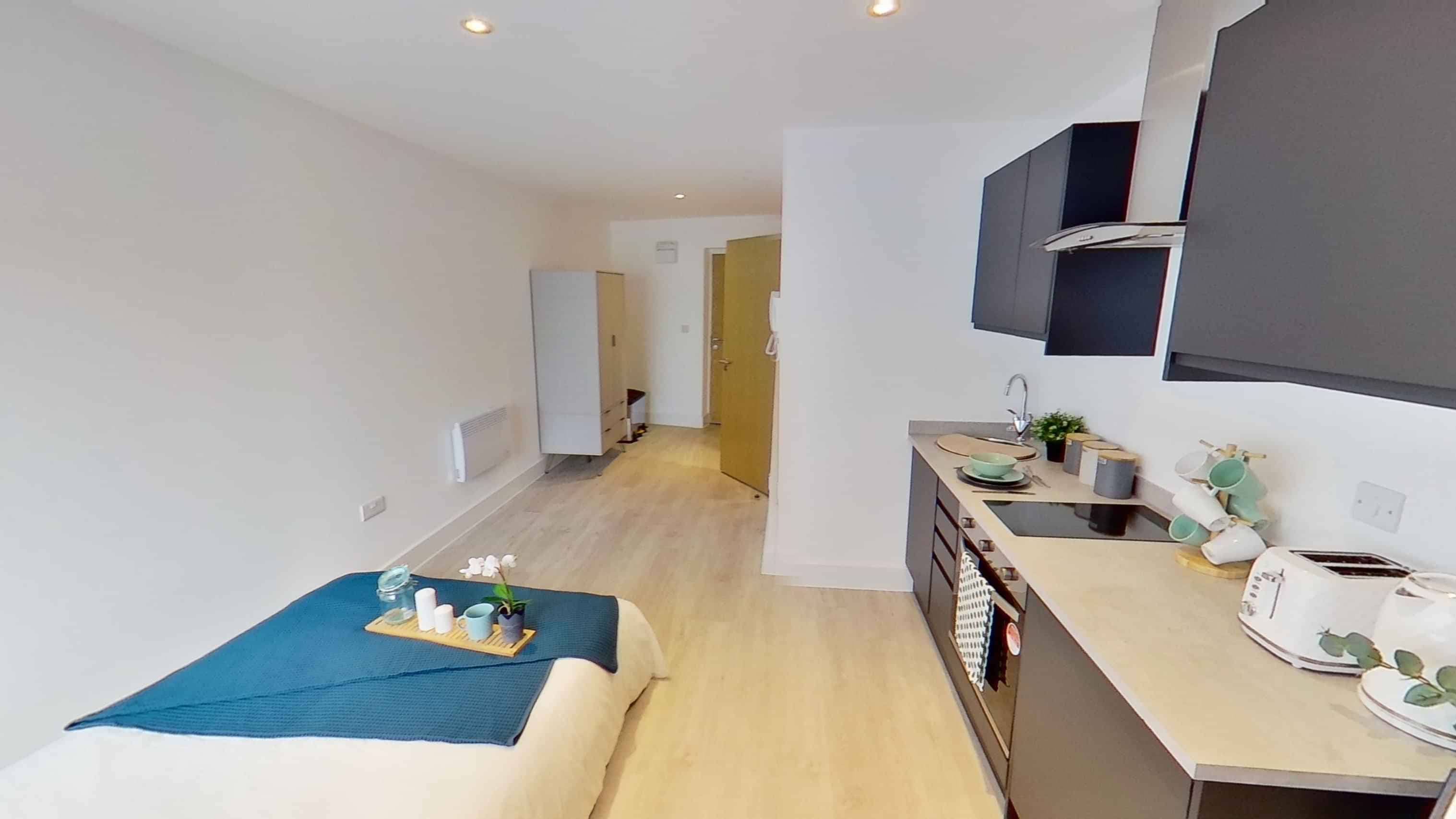 Luxury Studio - Image 9