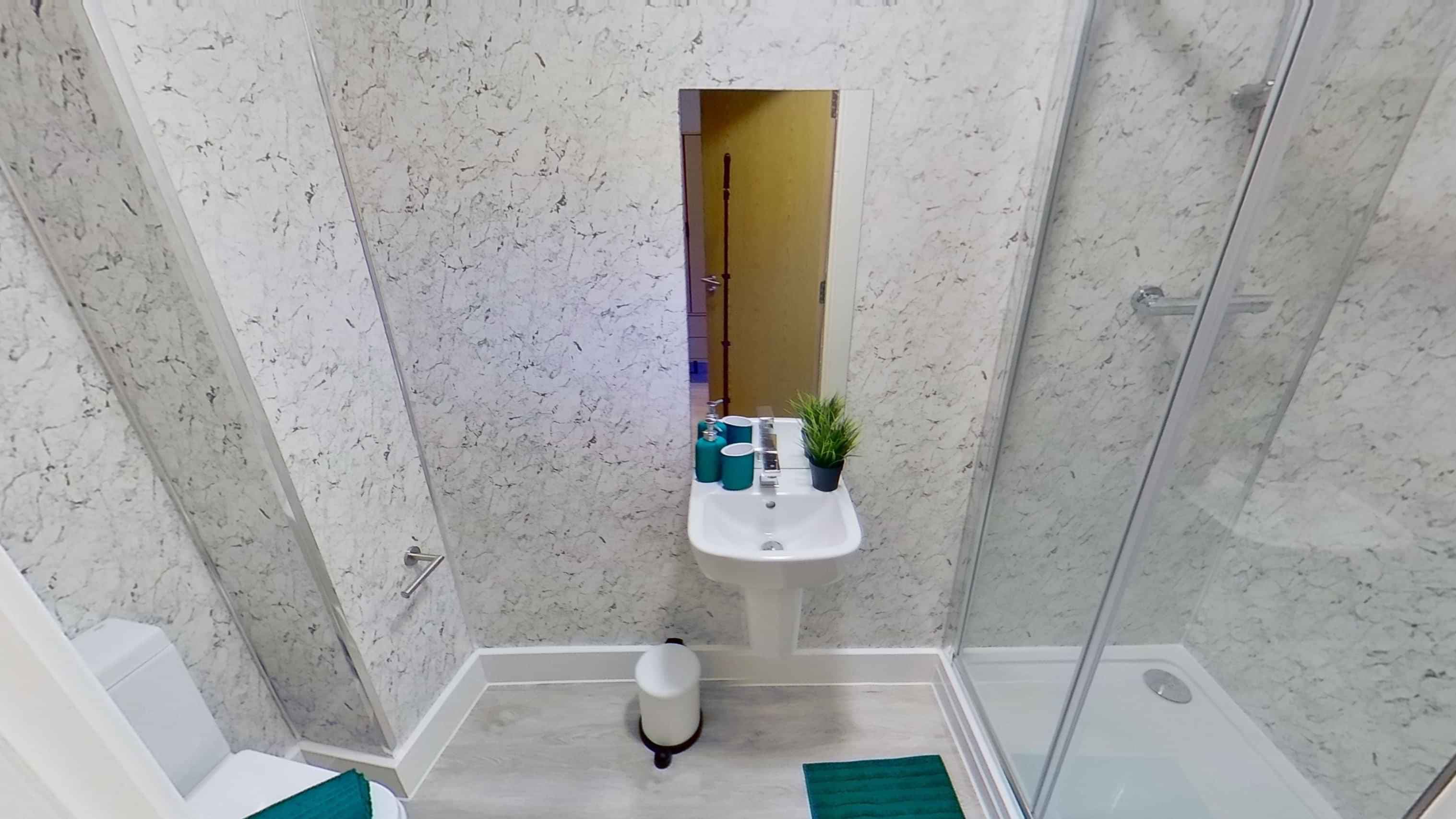 Luxury Studio - Image 3