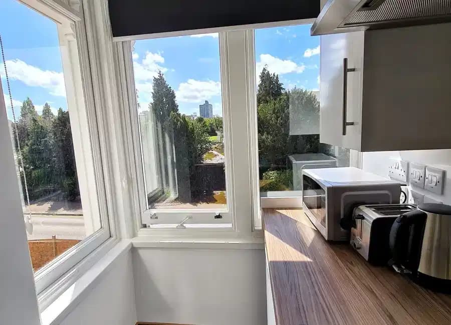 One Bedroom Flat - Image 9