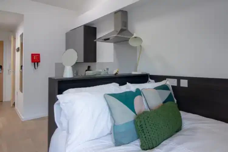 Silver Studio Groundfloor - Image 1