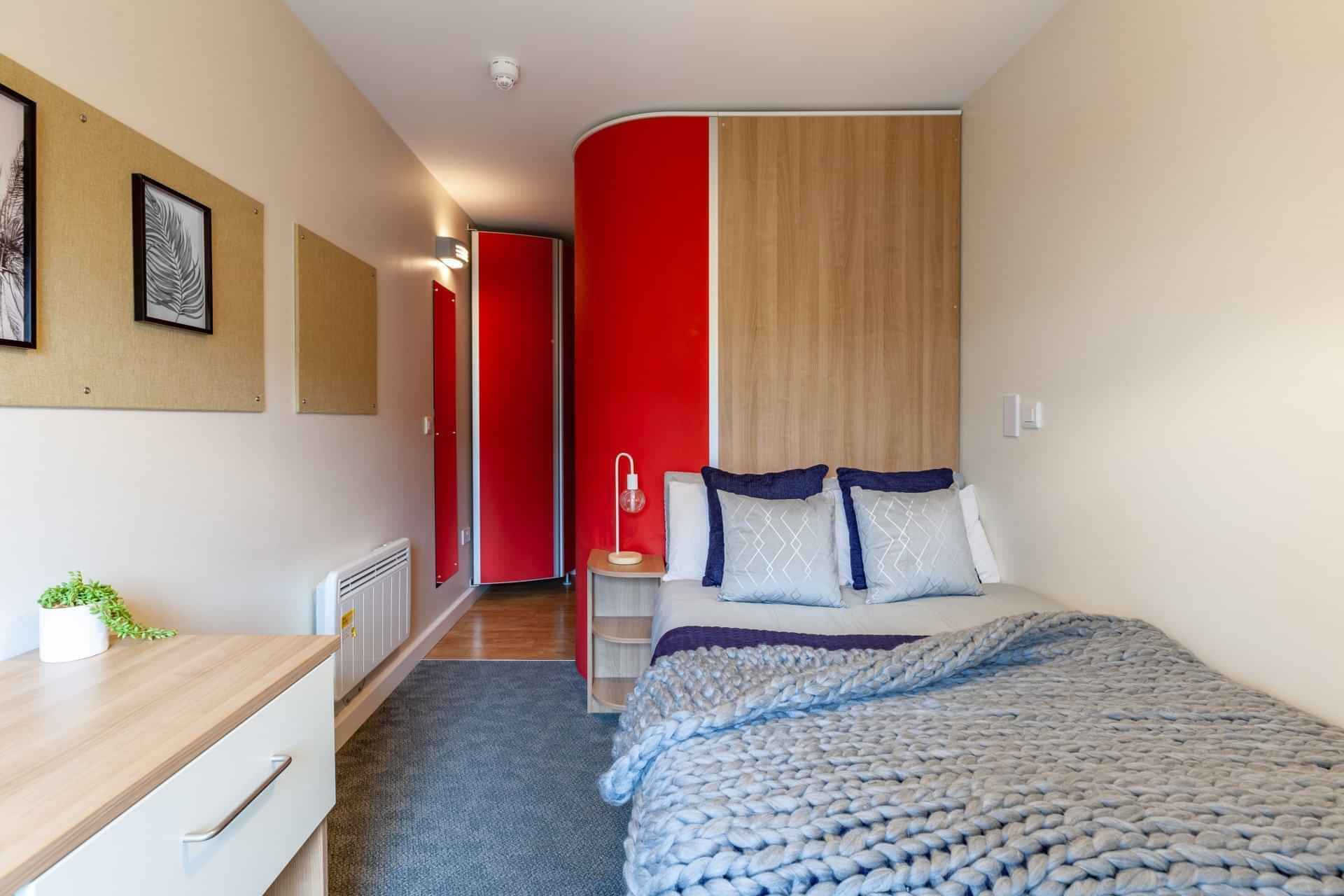 Premium Plus Ensuite - Image 5