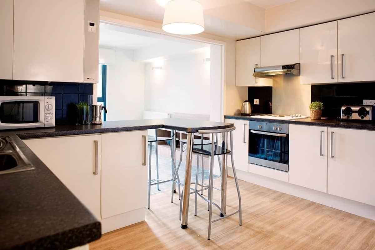 Bronze Ensuite Lower Level - Image 2