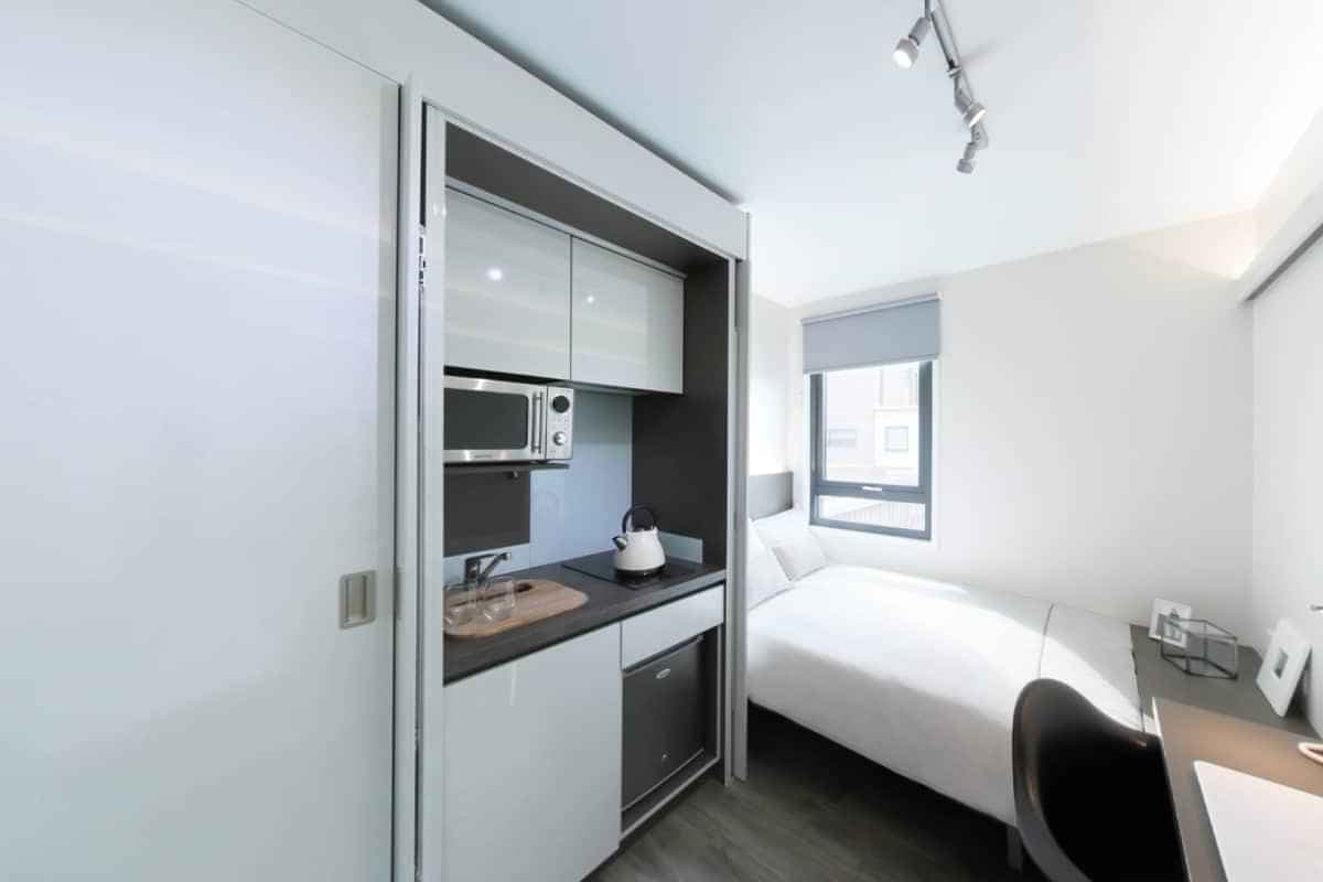 Bronze Studio Mid Level - Image 1