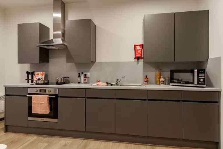 Bronze En Suite 7 Share - Image 4