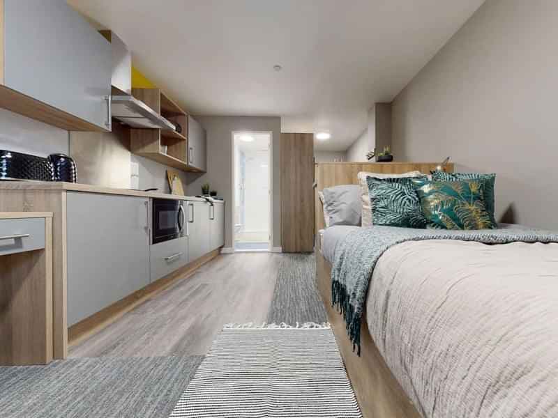 Gold Studio - Image 6