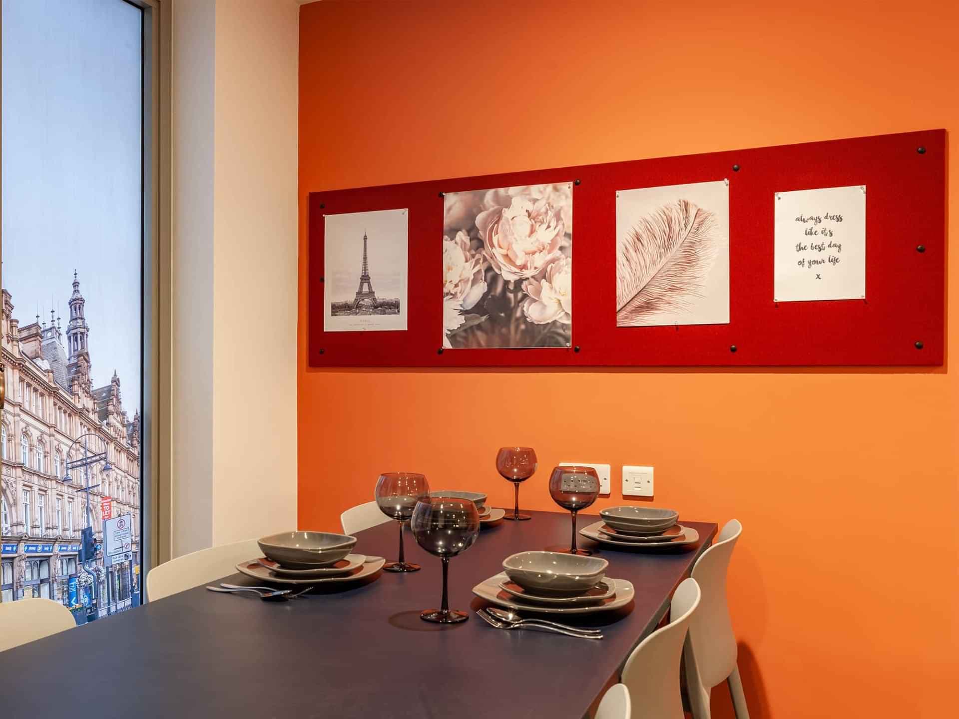 Deluxe Ensuite - Image 4