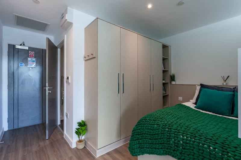 Gold Plus Studio - Image 4