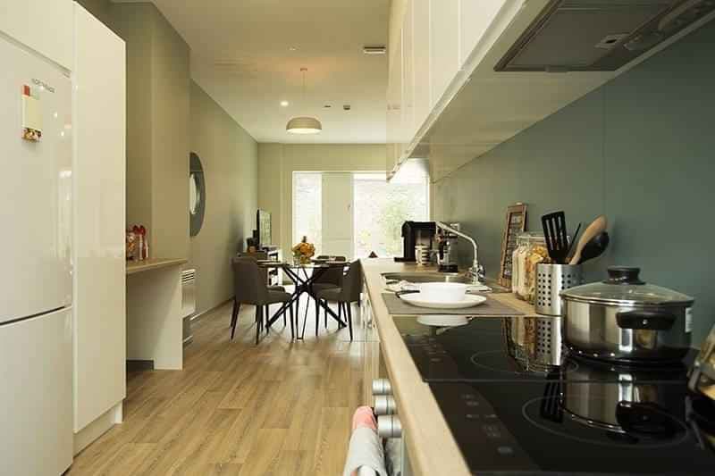 Silver En-Suite - Image 3