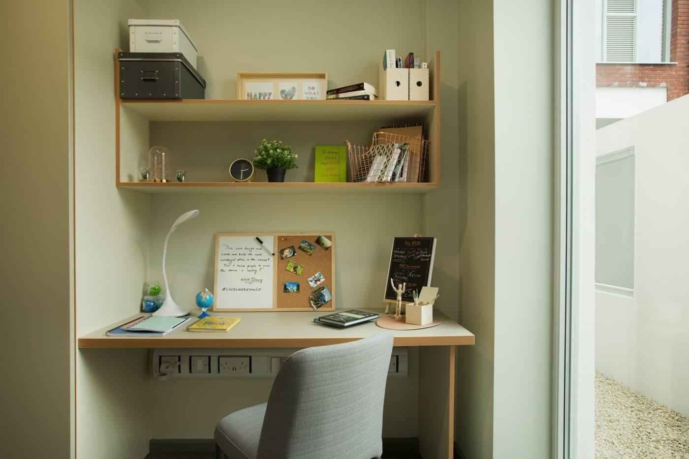 Silver En-Suite - Image 7