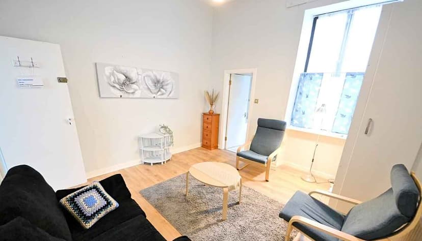 Twin Room   - Image 9