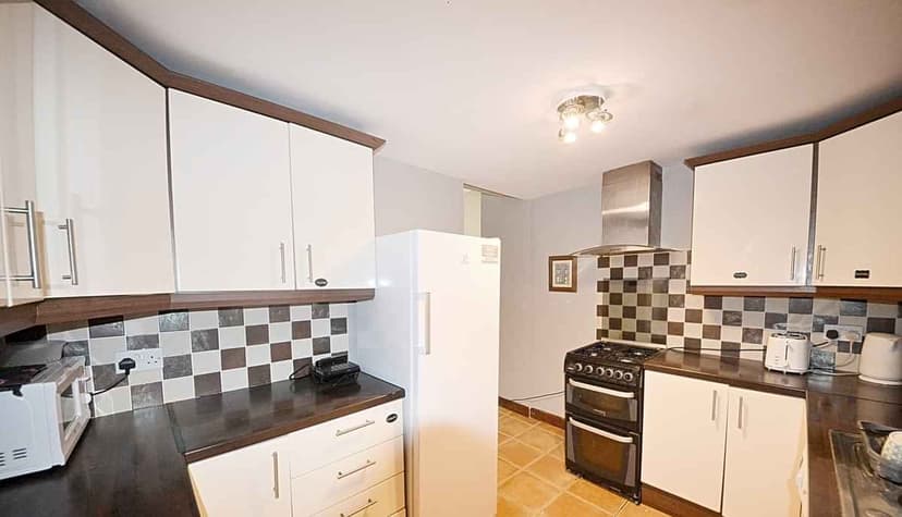 Twin Room   - Image 4