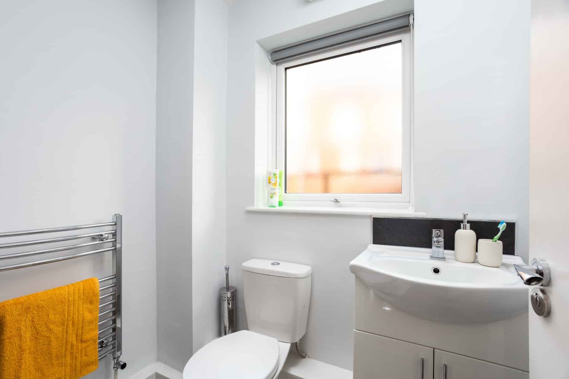 Five Bed Flat - Image 5