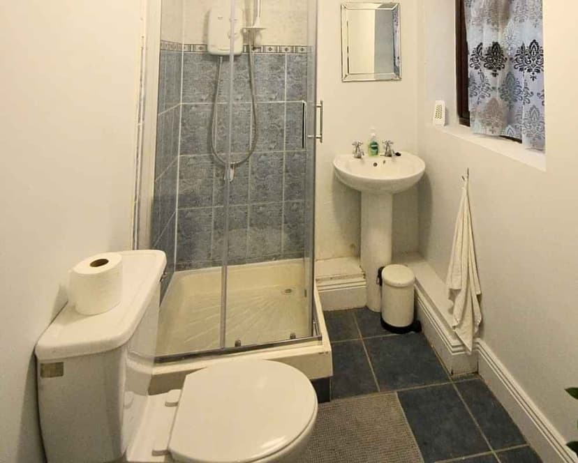Double Room - Image 13