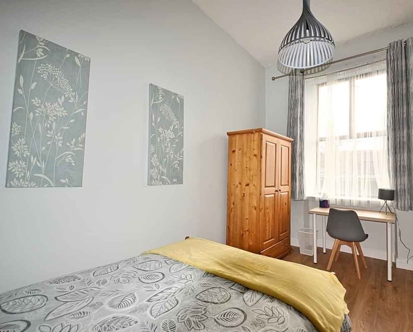 Double Room - Image 5