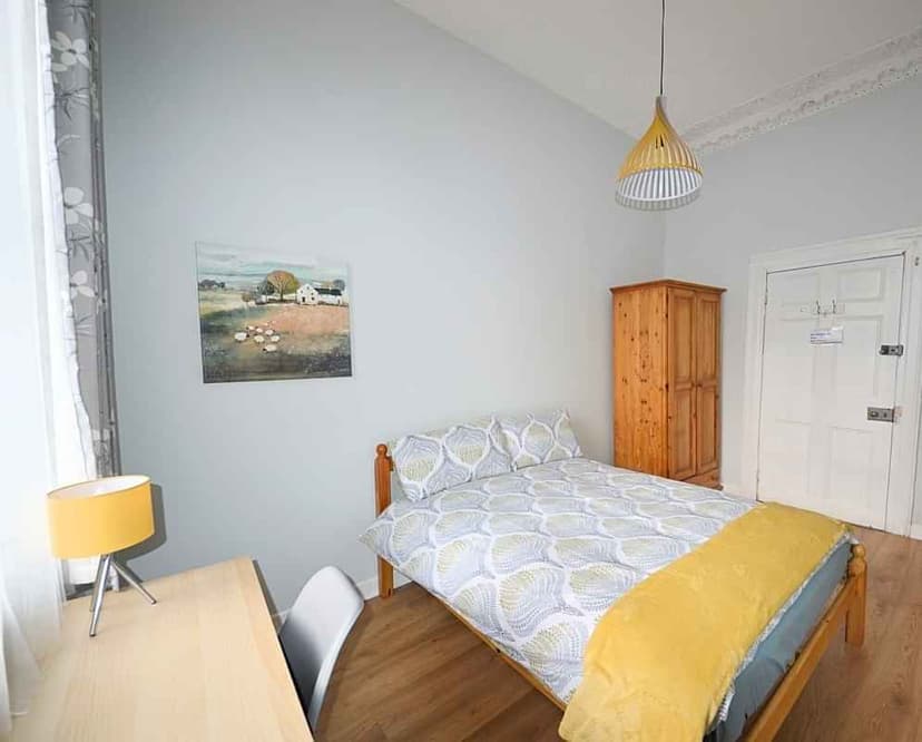 Double Room - Image 9
