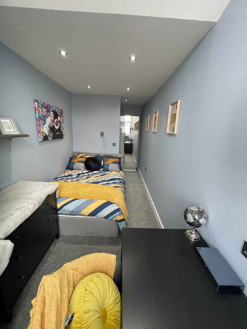 2 Bed Flat Bedroom - Image 12
