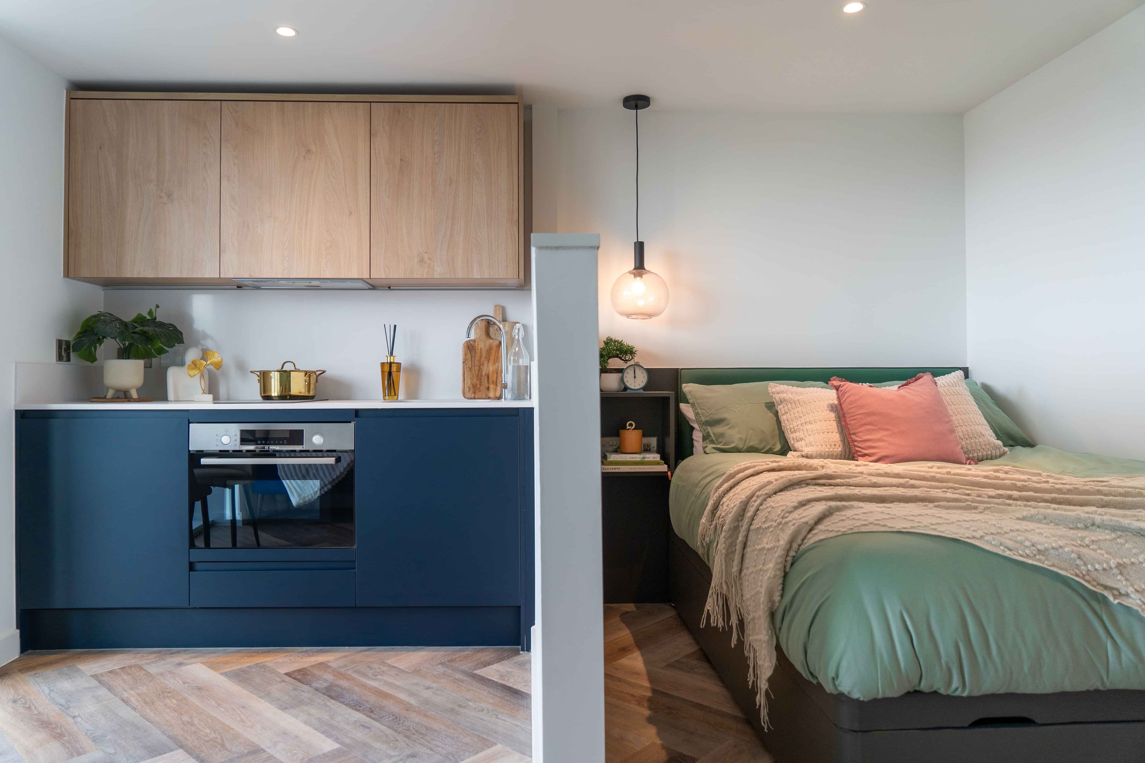 Medium Studio Apartment - Image 6