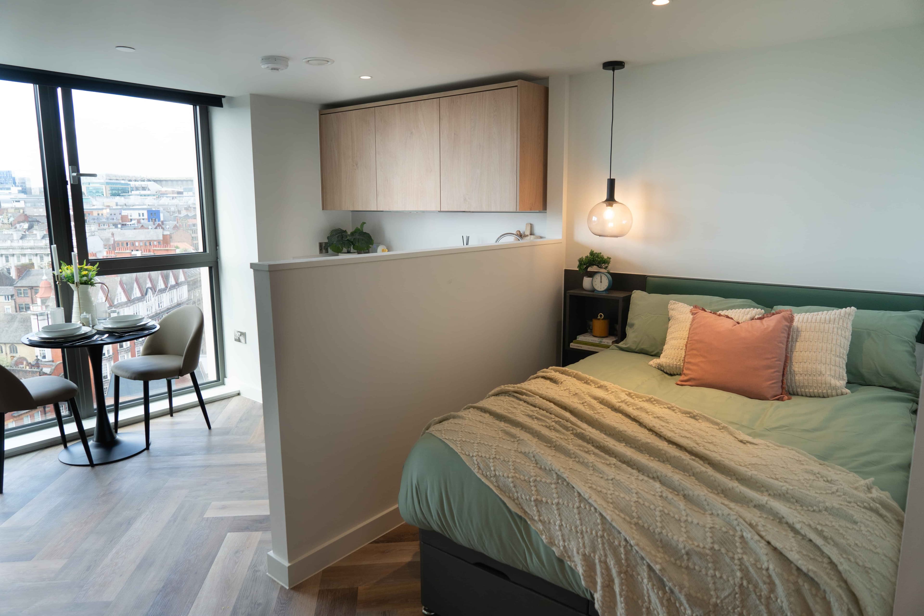 Medium Studio Apartment - Image 15