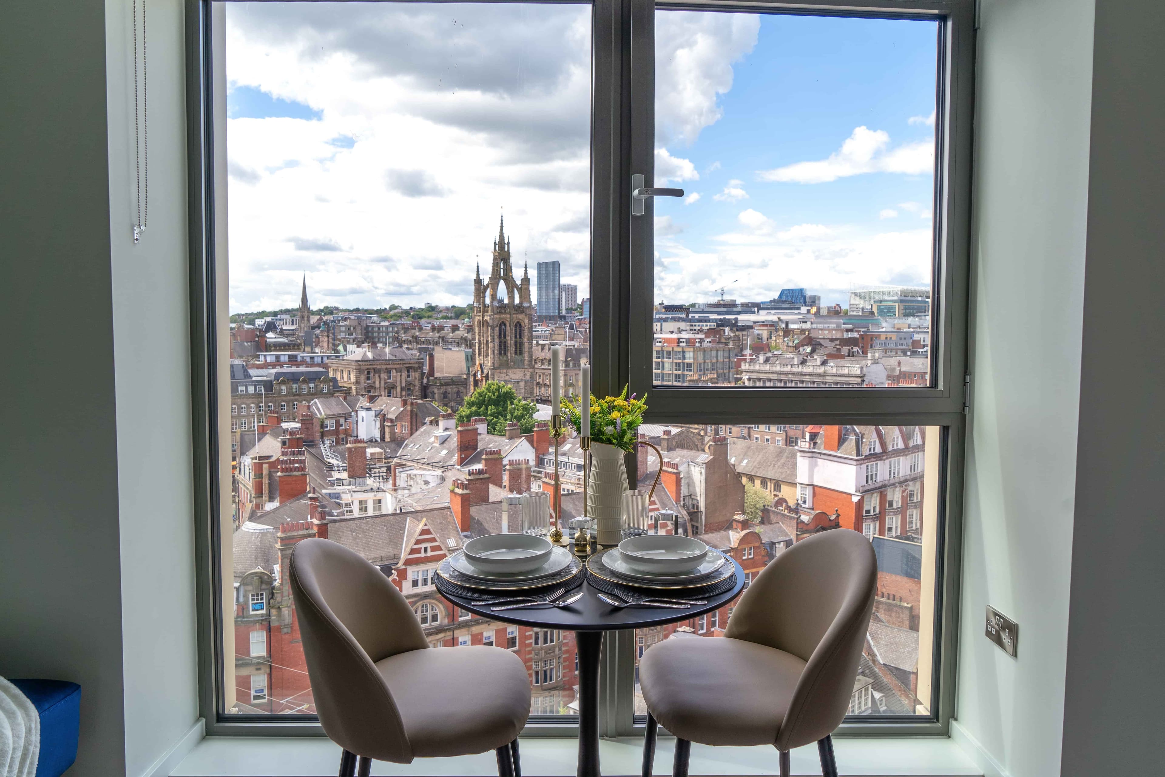 Medium Studio Apartment - Image 21