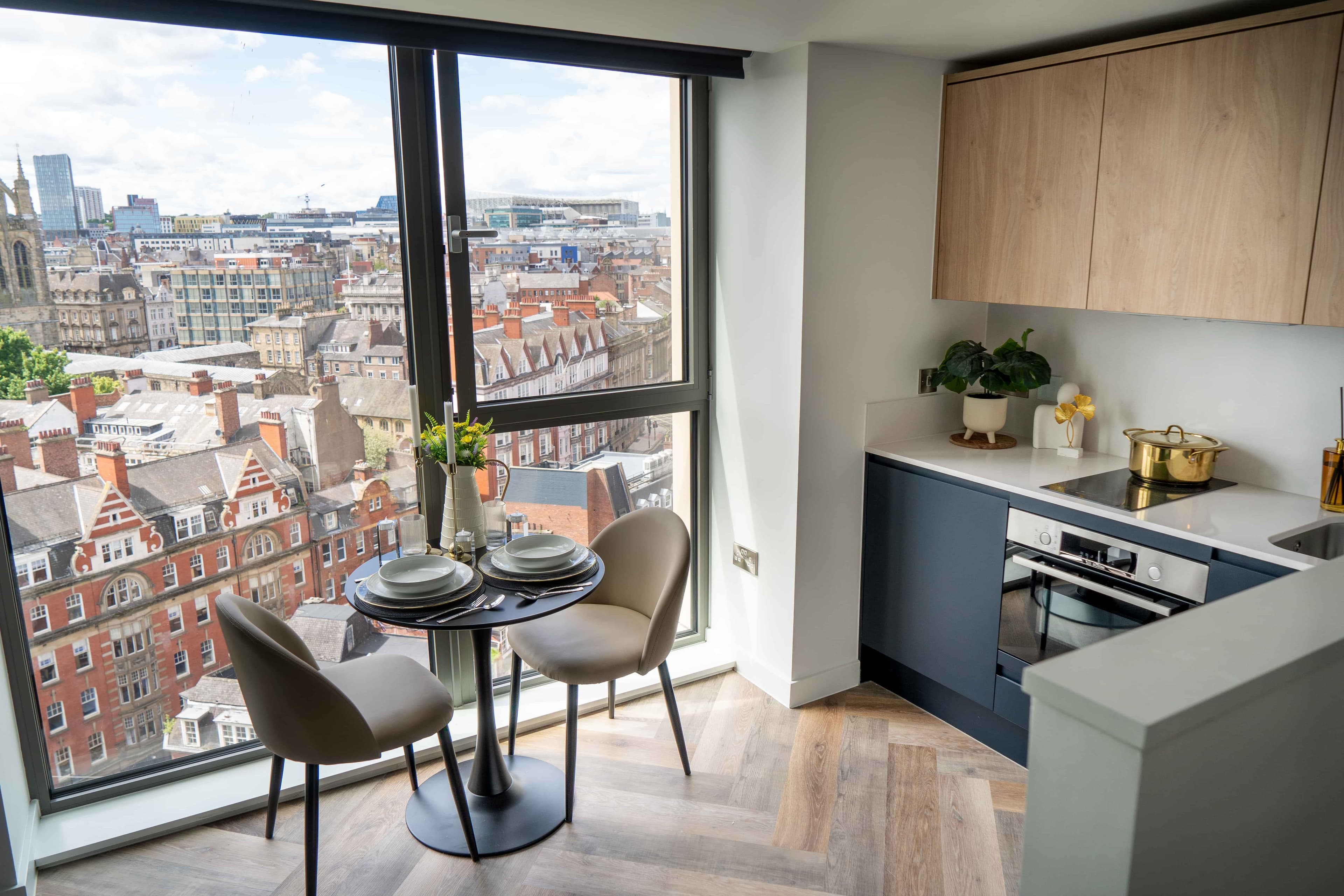 Medium Studio Apartment - Image 13