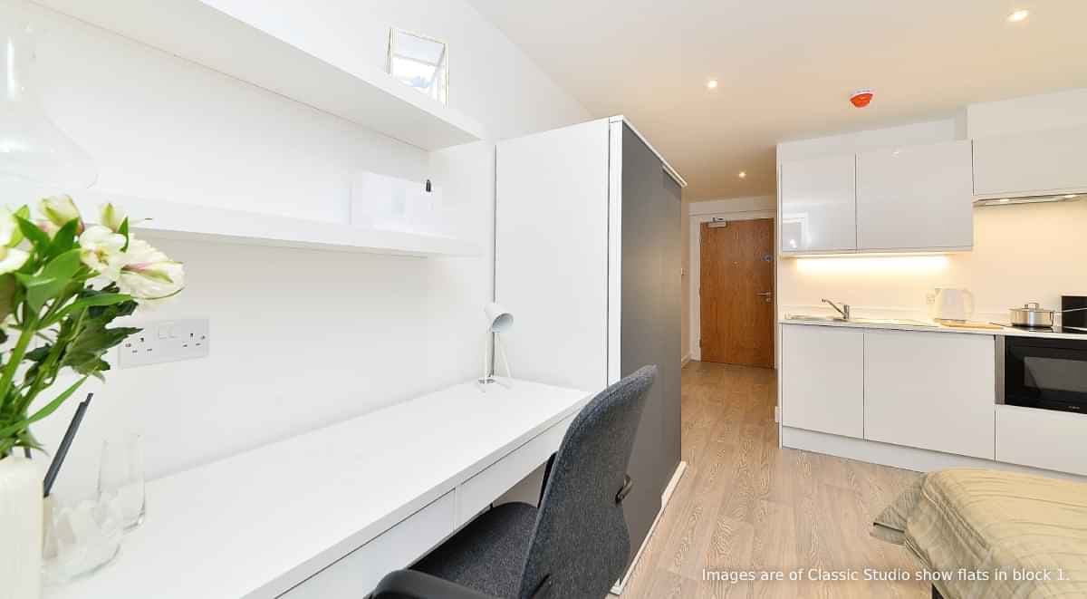 Premium Plus Studio - Image 9