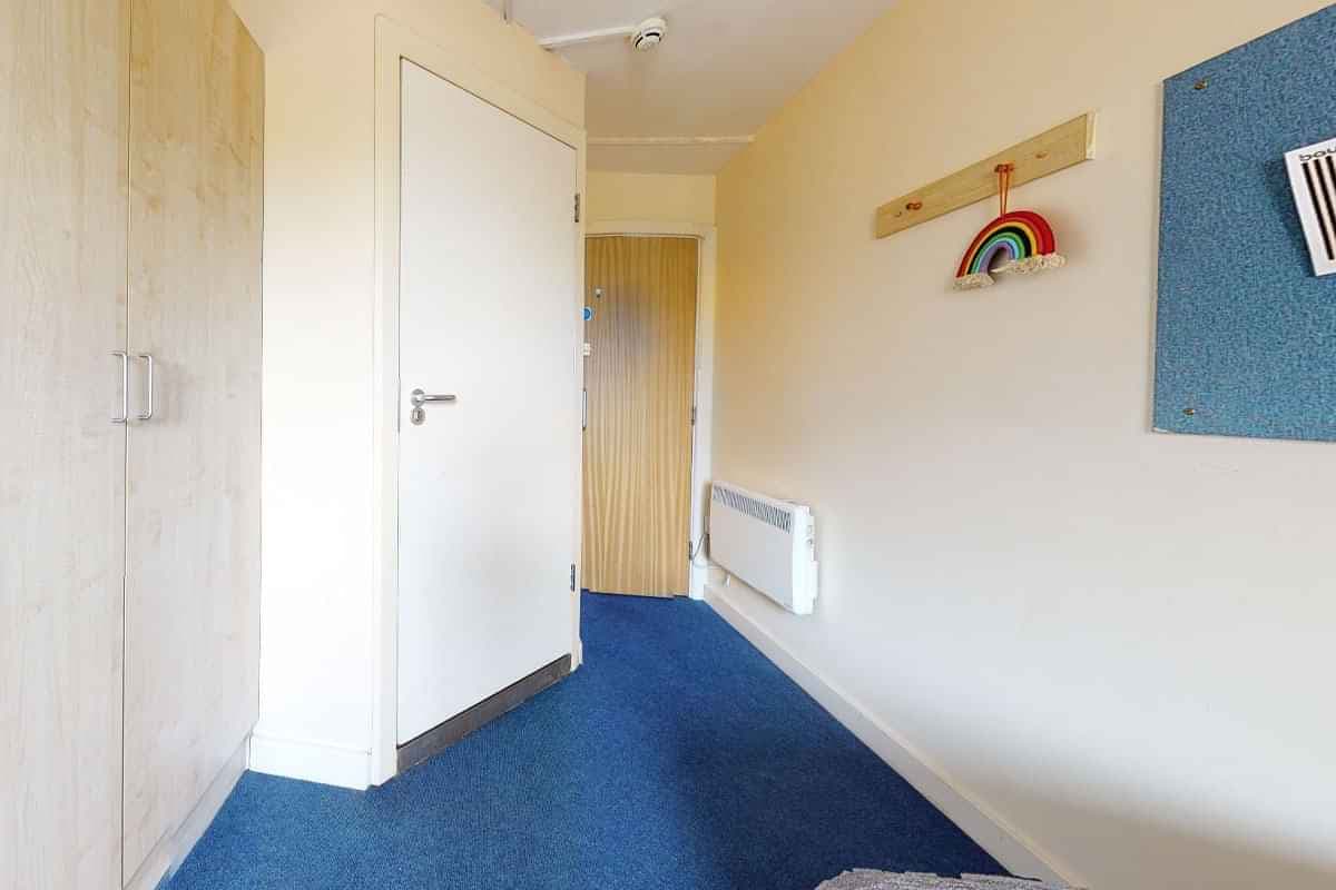 GRN - Silver Ensuite - Image 4