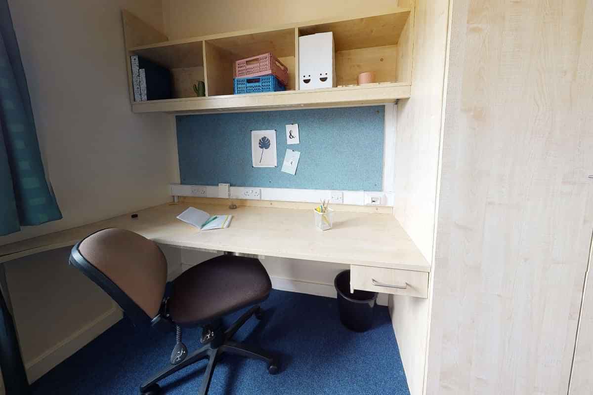 GRN - Silver Ensuite - Image 3